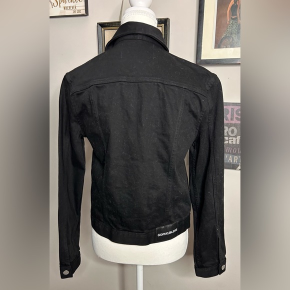 CALVIN KLEIN SZ. M BLACK DENIM JACKET - Picture 3 of 4